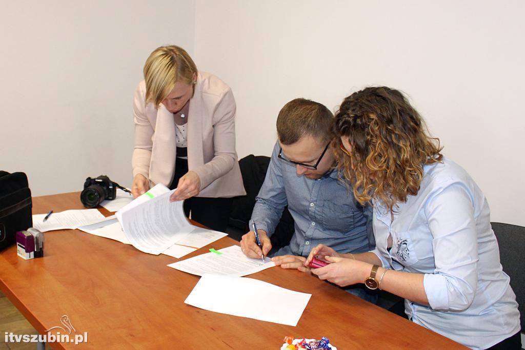 Podpisano umowy z organizacjami pozarządowymi
