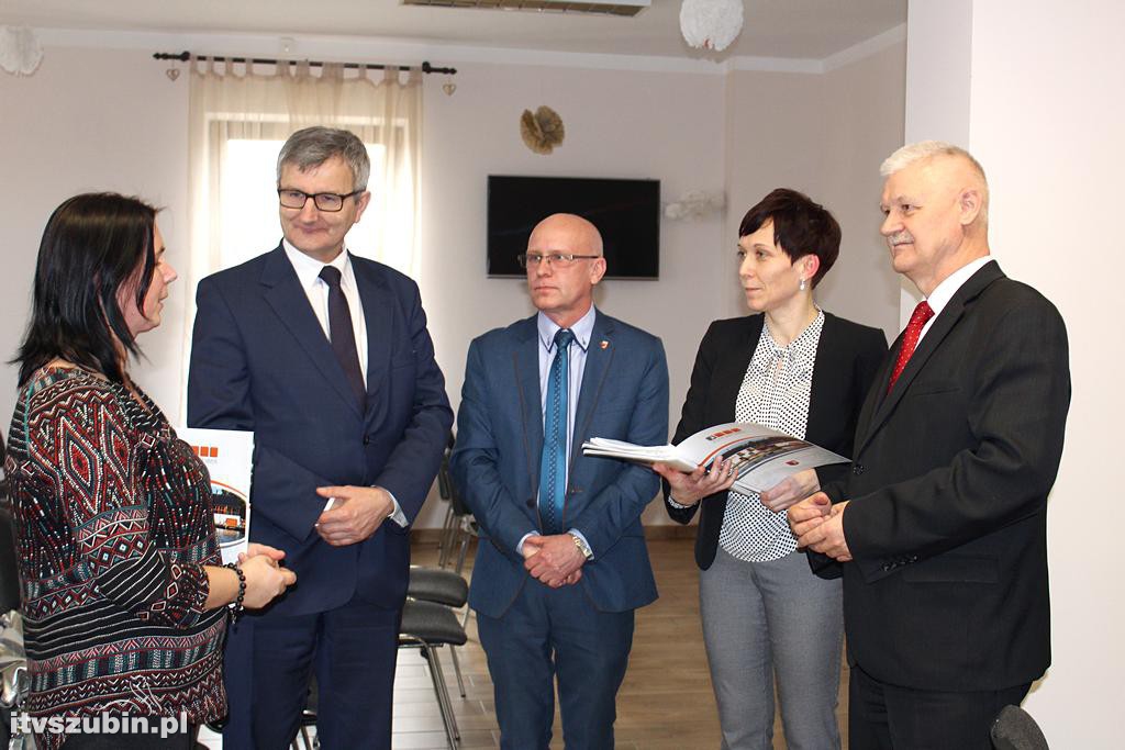 Podpisano umowy z organizacjami pozarządowymi