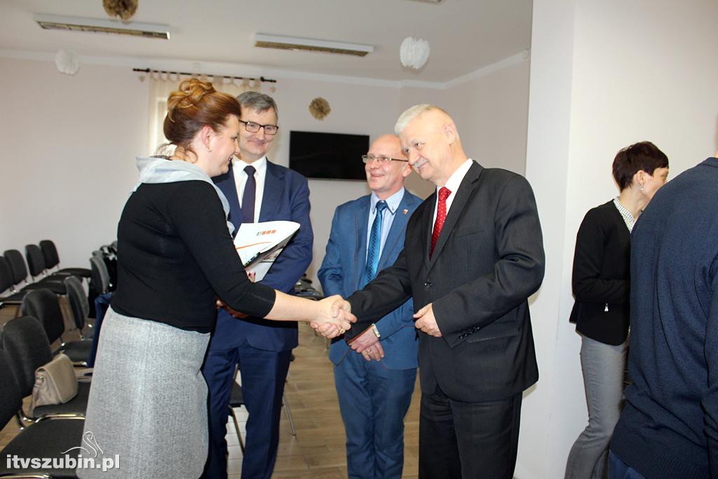 Podpisano umowy z organizacjami pozarządowymi