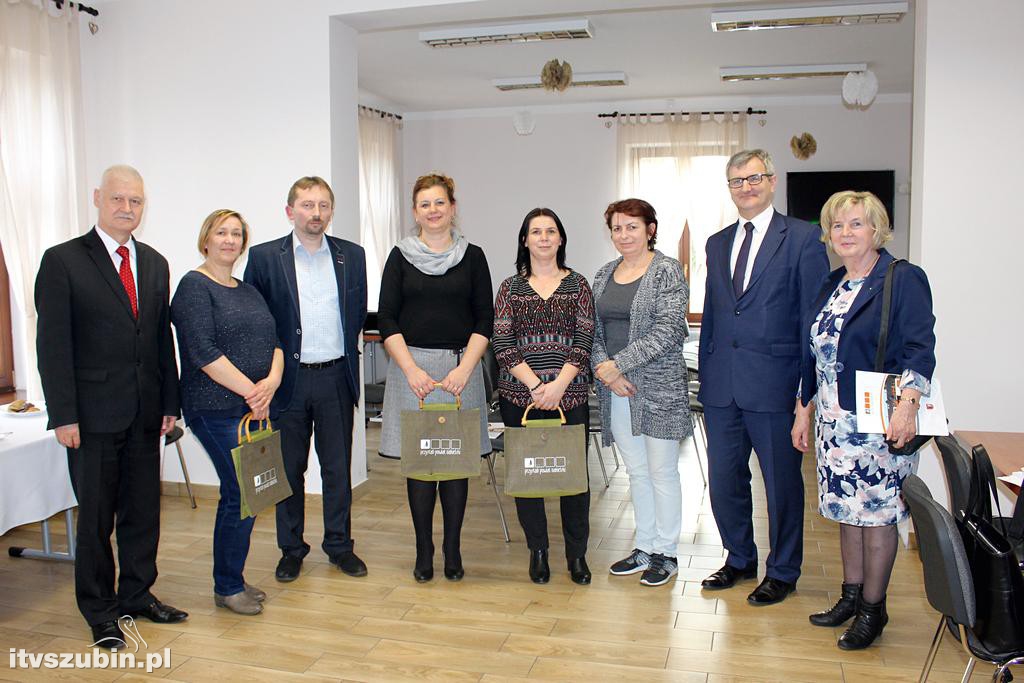 Podpisano umowy z organizacjami pozarządowymi