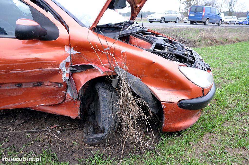 Kolizja dwóch osobówek w Łachowie DK5
