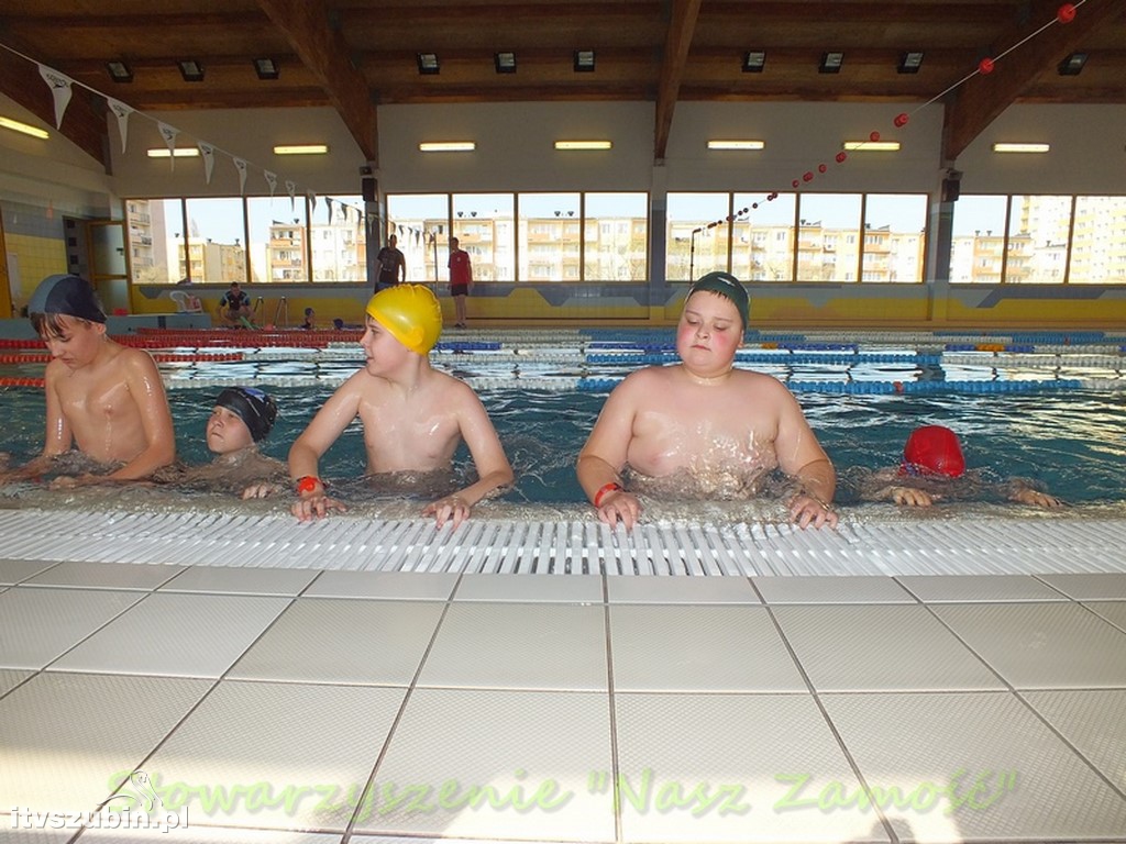 AKADEMIA PŁYWANIA