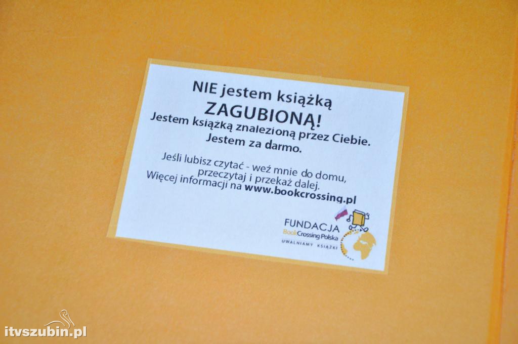 Półka bookcrossingowa w PS 3 Szubin