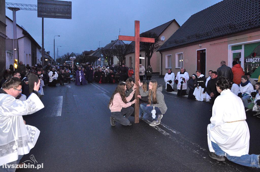 Droga Krzyżowa ulicami Szubina