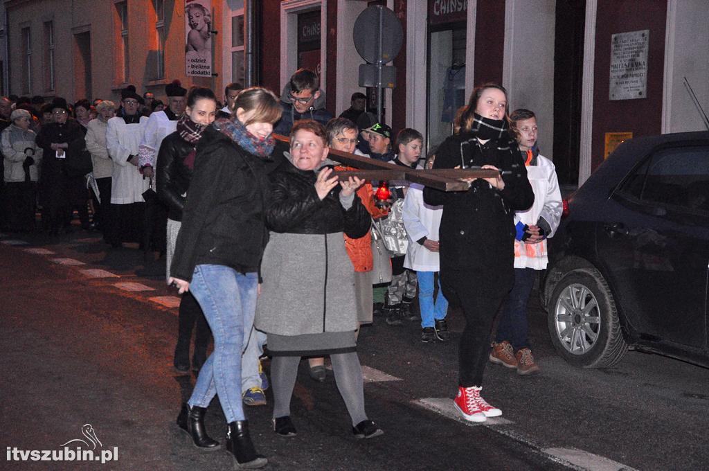 Droga Krzyżowa ulicami Szubina