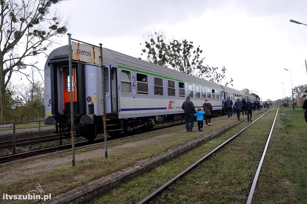 Pociąg Pelikan przyjechał do Szubinie