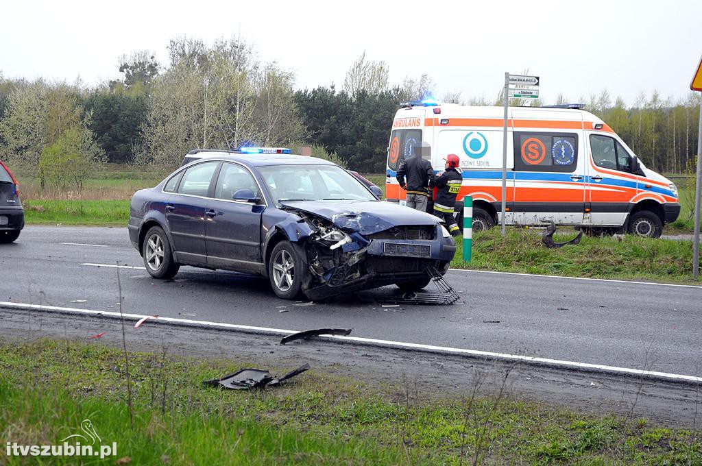 Kolizja dwóch osobówek w Łachowie, DK5