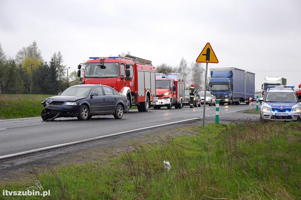 Kolizja dwóch osobówek w Łachowie, DK5