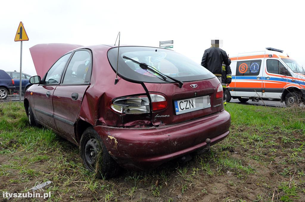 Kolizja dwóch osobówek w Łachowie, DK5