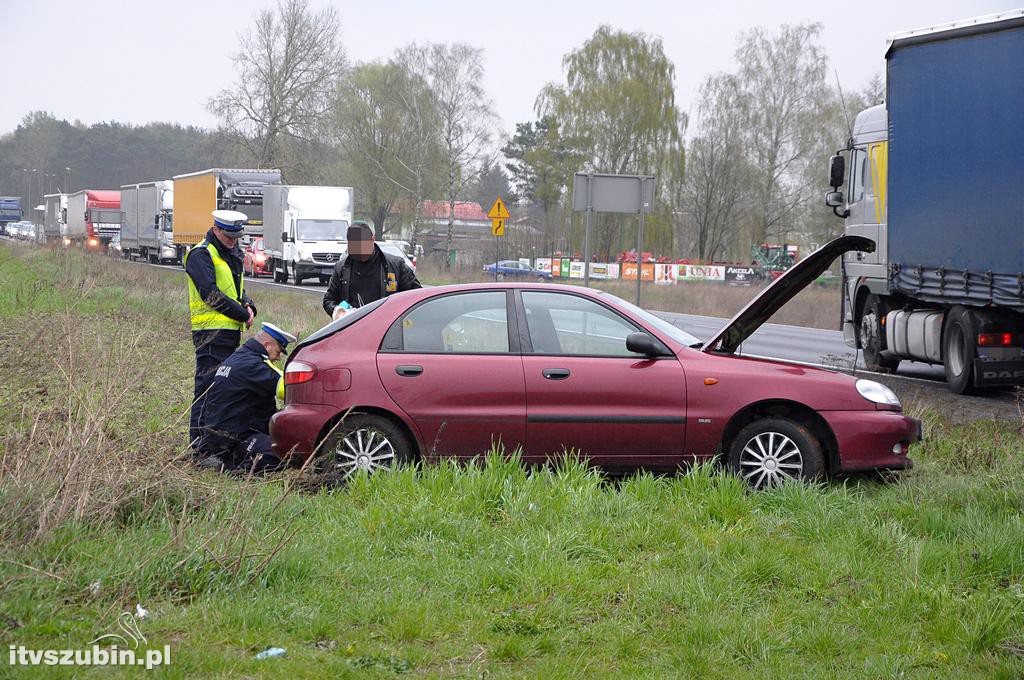 Kolizja dwóch osobówek w Łachowie, DK5