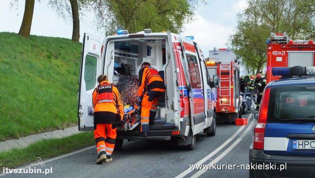 Wypadek dwóch samochodów osobowych pod Paterkiem