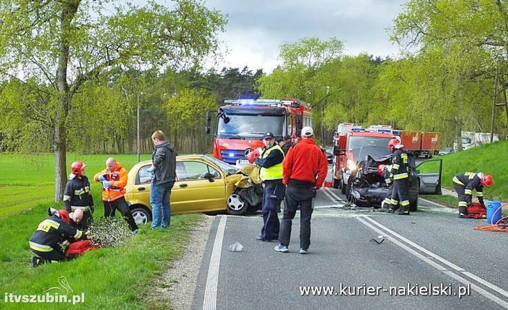 Wypadek dwóch samochodów osobowych pod Paterkiem