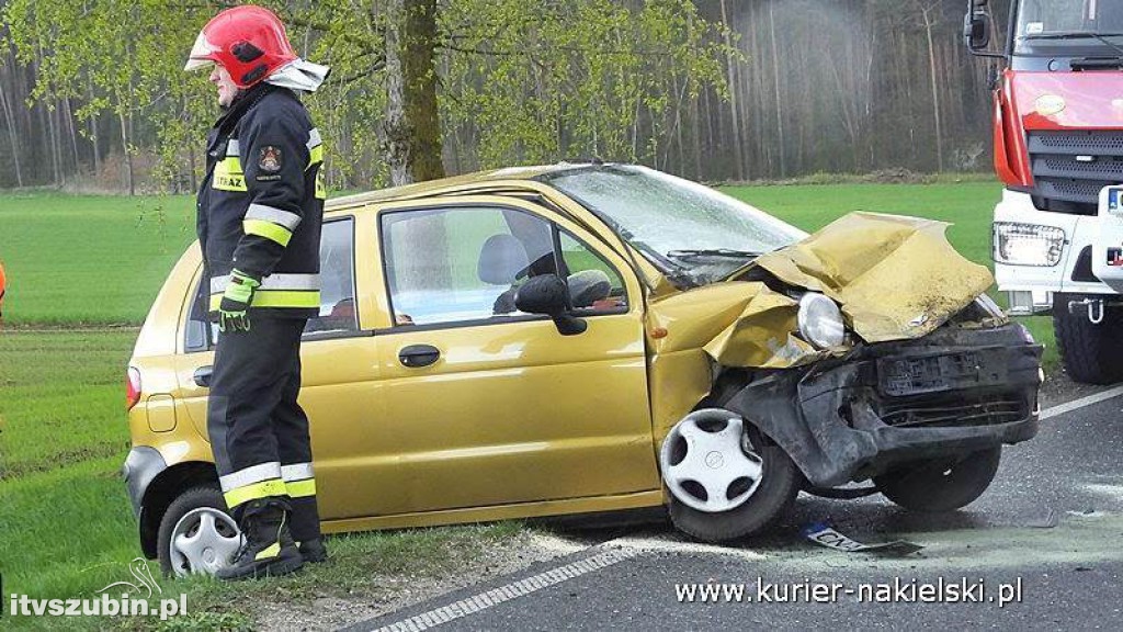 Wypadek dwóch samochodów osobowych pod Paterkiem