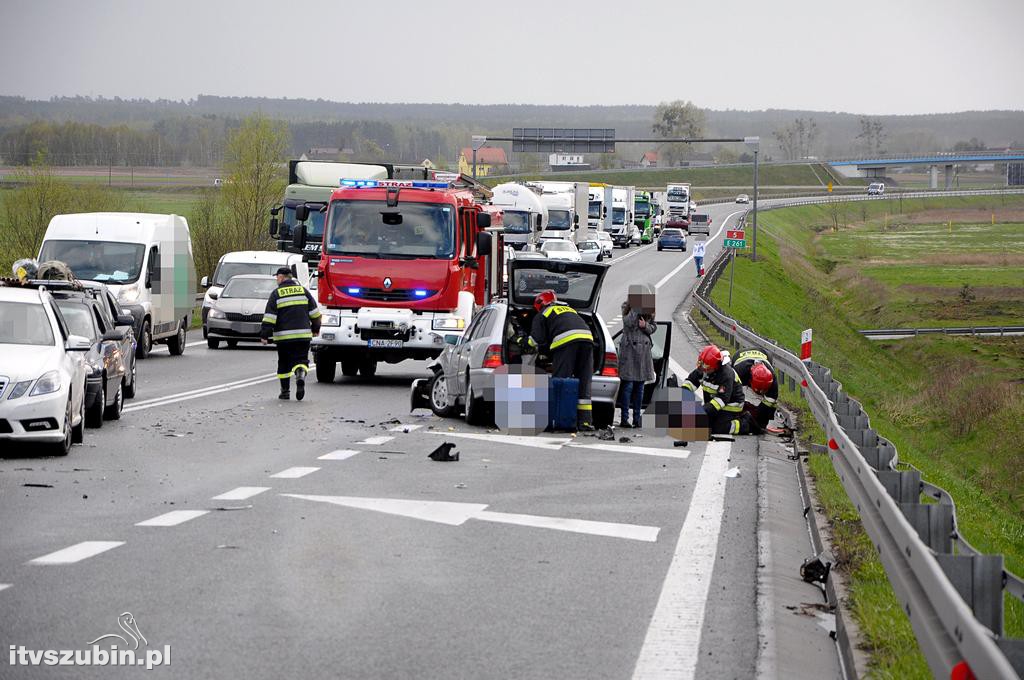 Kolizja dwóch osobówek na obwodnicy Szubina (DK5)