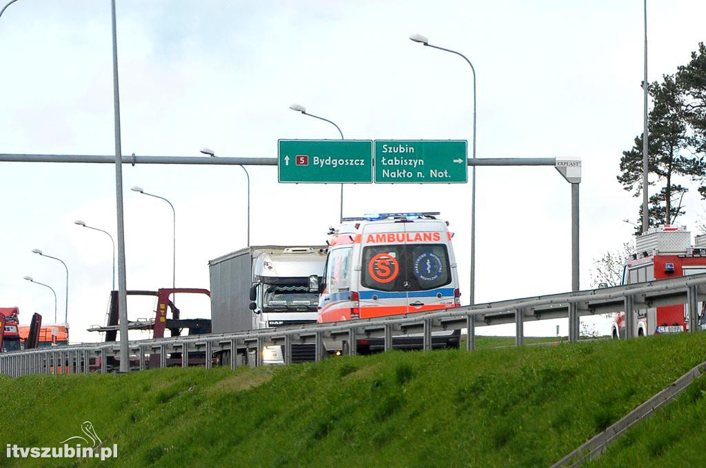 Kolizja dwóch osobówek na obwodnicy Szubina (DK5)