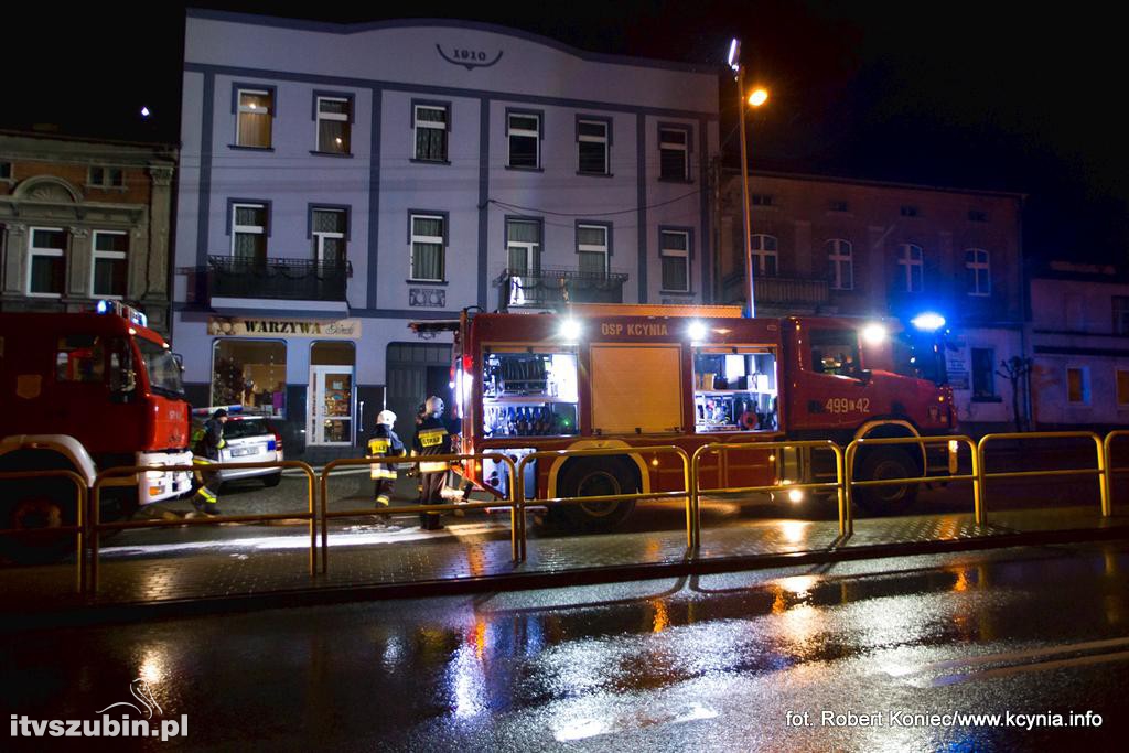 Nocny pożar kamienicy w Kcyni