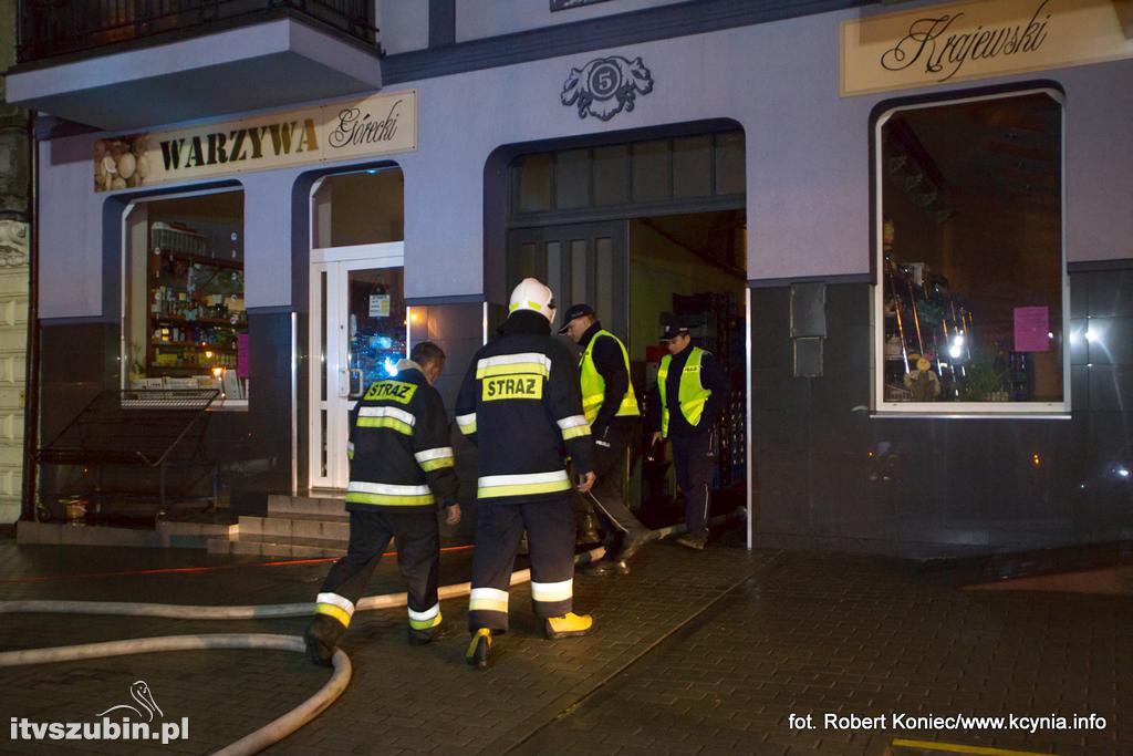 Nocny pożar kamienicy w Kcyni