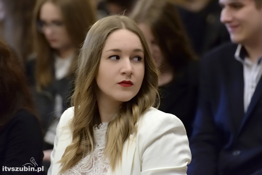 Pożegnanie absolwentów w LO Szubin
