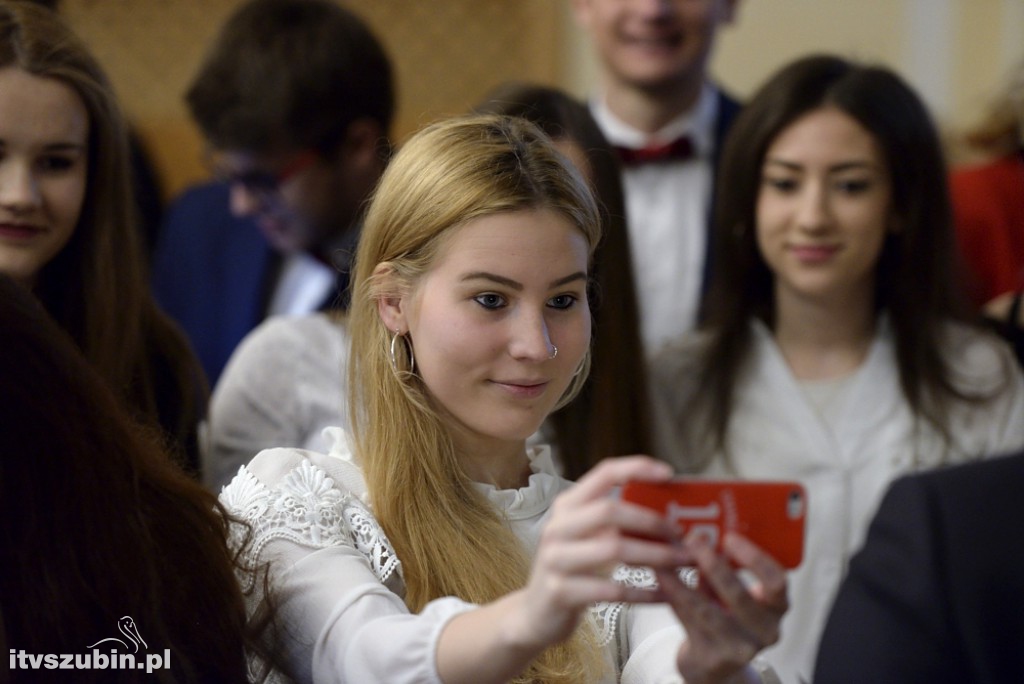 Pożegnanie absolwentów w LO Szubin