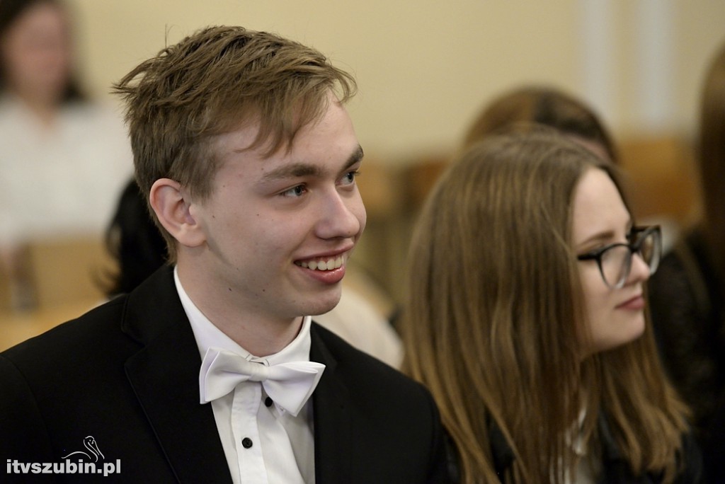 Pożegnanie absolwentów w LO Szubin