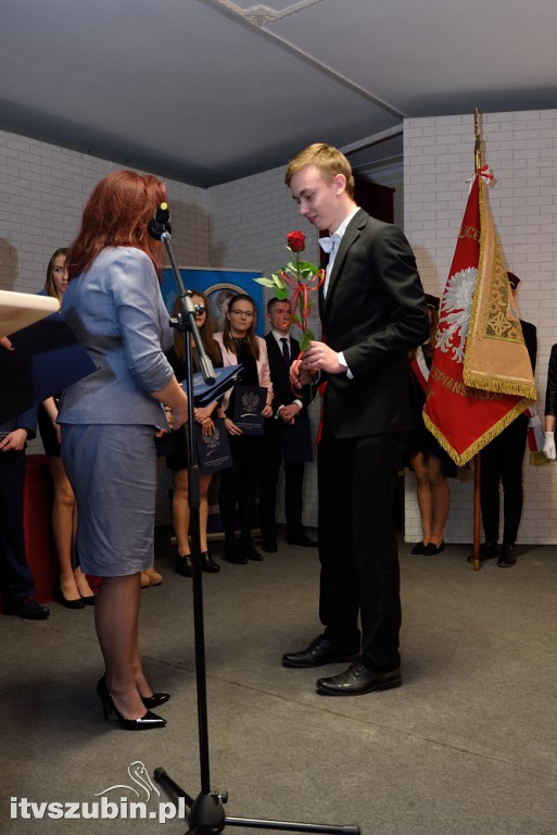 Pożegnanie absolwentów w LO Szubin