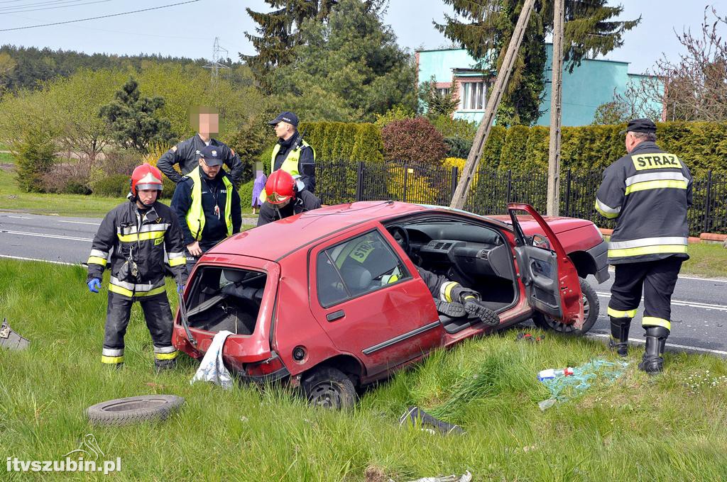 Kolizja dwóch osobówek w Szubinie Wsi (DW246)