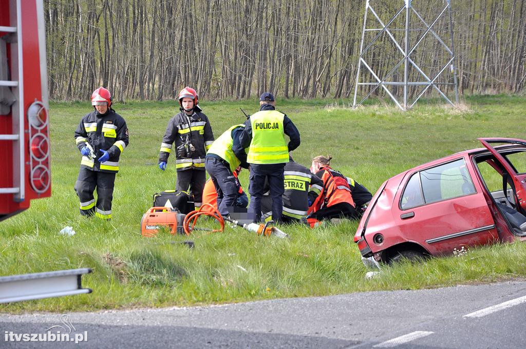 Kolizja dwóch osobówek w Szubinie Wsi (DW246)
