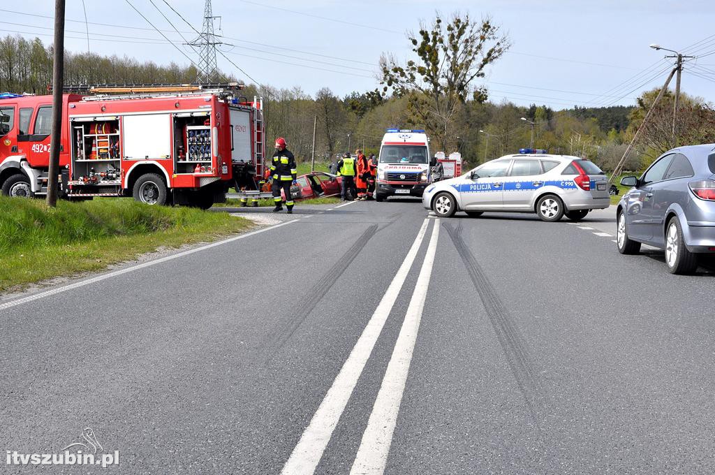 Kolizja dwóch osobówek w Szubinie Wsi (DW246)