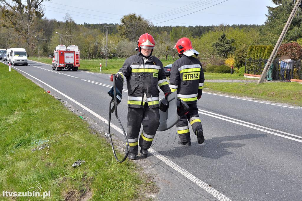 Kolizja dwóch osobówek w Szubinie Wsi (DW246)
