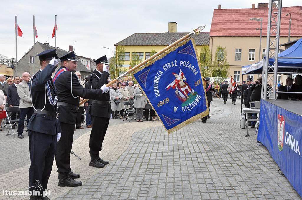 Uroczysta Msza św. za Ojczyznę na szubińskim Rynku