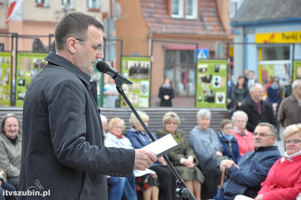 Uroczysta Msza św. za Ojczyznę na szubińskim Rynku