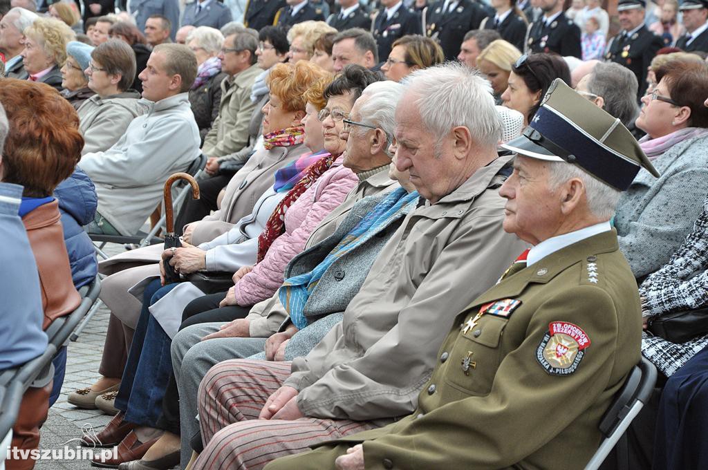 Uroczysta Msza św. za Ojczyznę na szubińskim Rynku