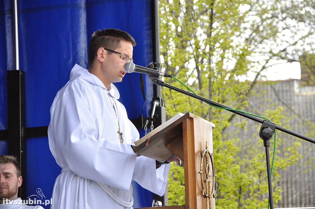 Uroczysta Msza św. za Ojczyznę na szubińskim Rynku