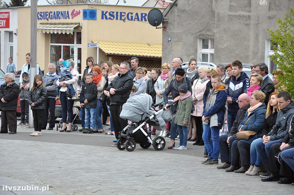 Uroczysta Msza św. za Ojczyznę na szubińskim Rynku