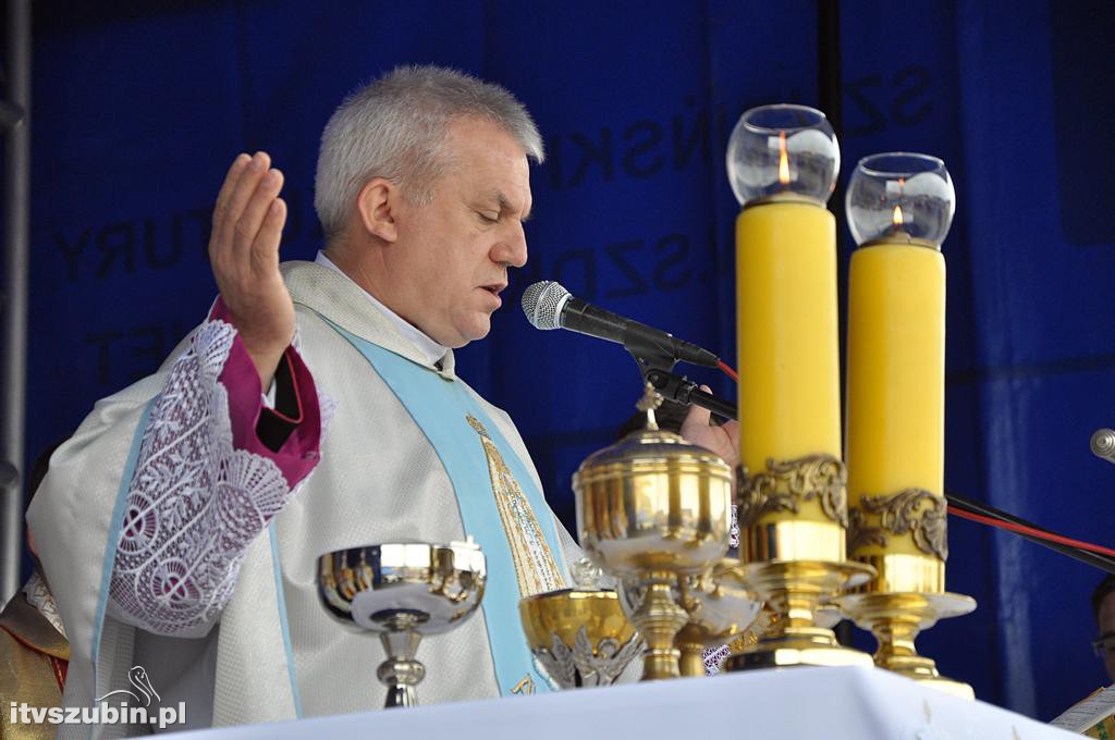 Uroczysta Msza św. za Ojczyznę na szubińskim Rynku
