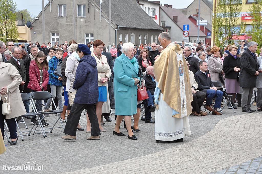 Uroczysta Msza św. za Ojczyznę na szubińskim Rynku