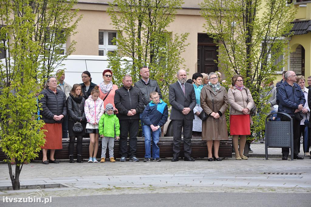 Uroczysta Msza św. za Ojczyznę na szubińskim Rynku