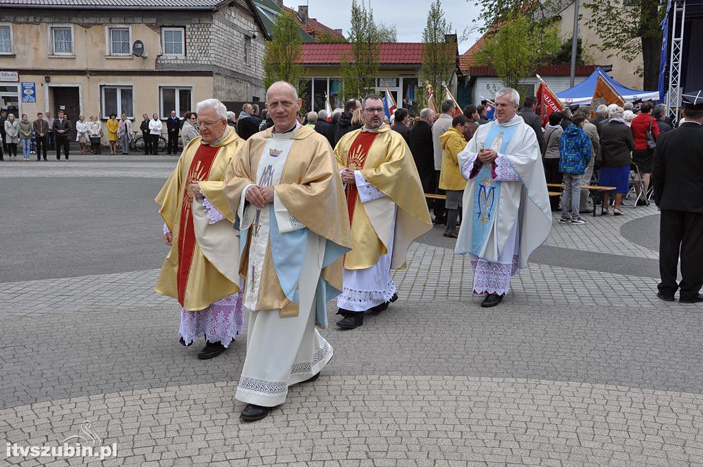 Uroczysta Msza św. za Ojczyznę na szubińskim Rynku