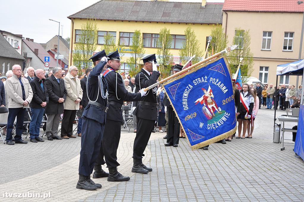 Uroczysta Msza św. za Ojczyznę na szubińskim Rynku