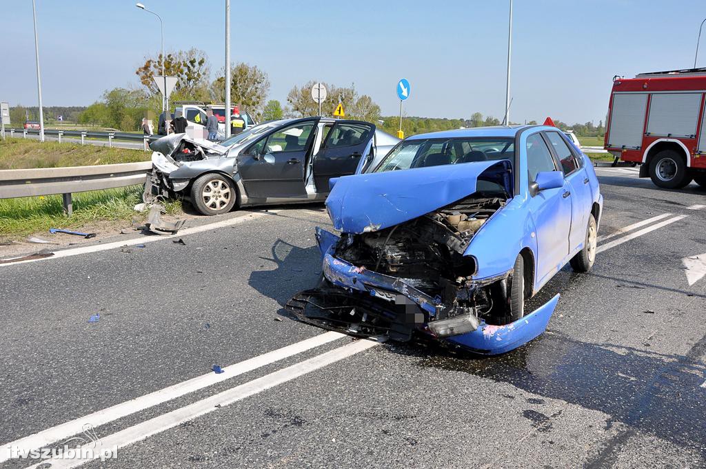Wypadek dwóch samochodów osobowych na obwodnicy Szubina [DK5]