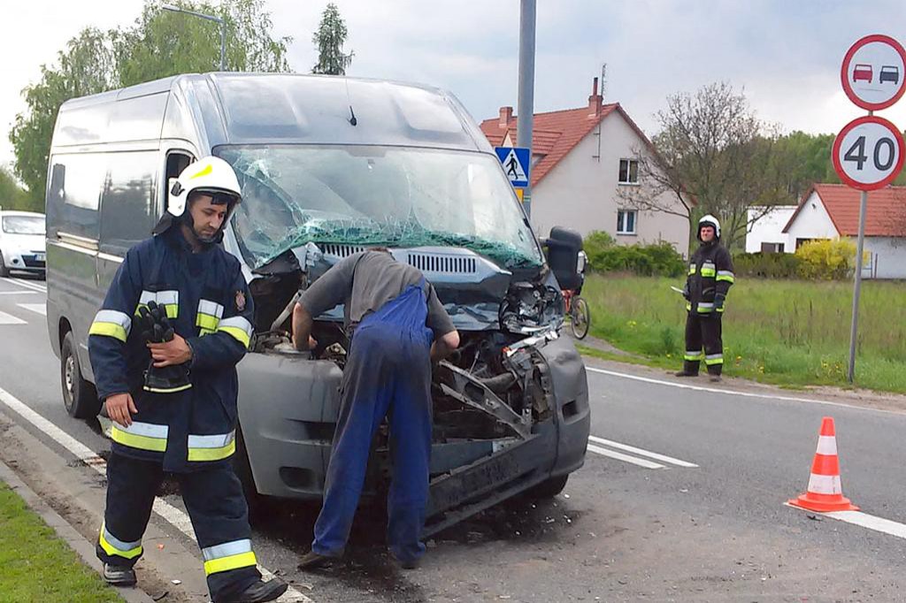 Kolizja dwóch dostawczaków w Zamościu