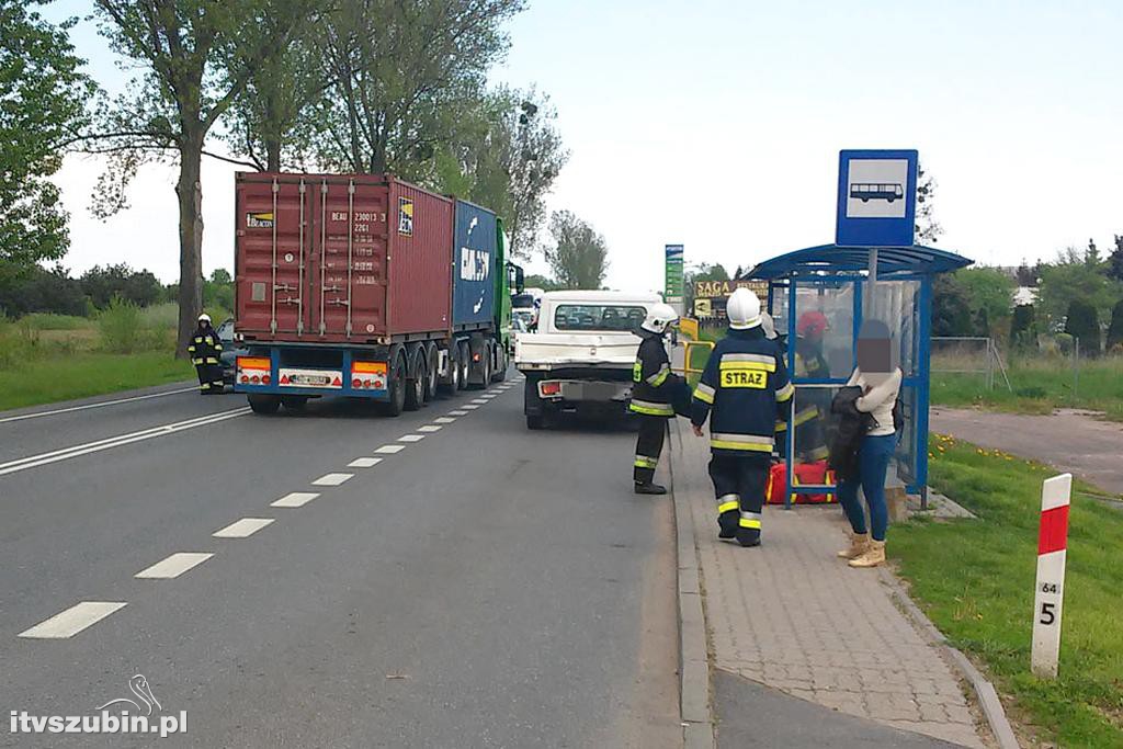 Kolizja dwóch dostawczaków w Zamościu