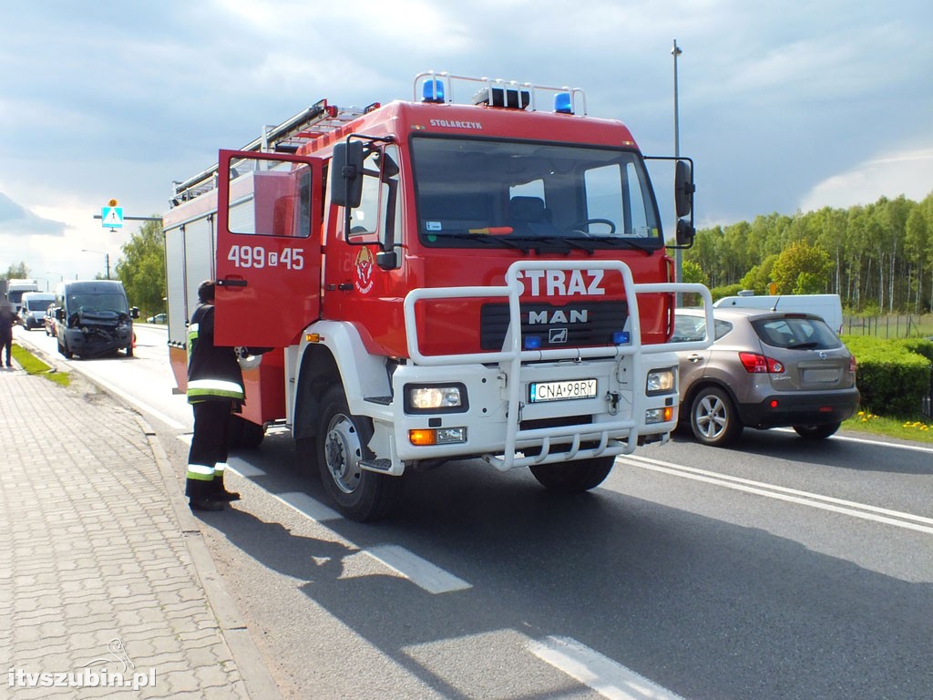 Kolizja dwóch dostawczaków w Zamościu