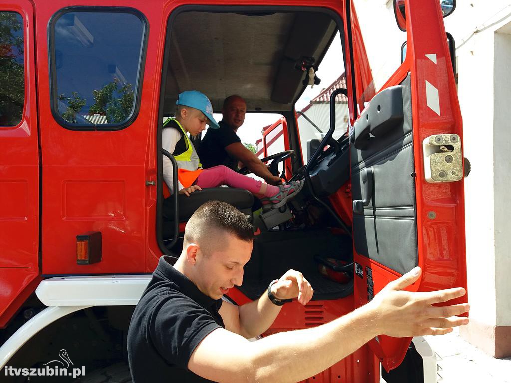Przedszkolaki z wizytą u strażaków z OSP Szubin