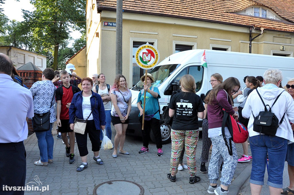 Wyruszyli na pątniczy szlak