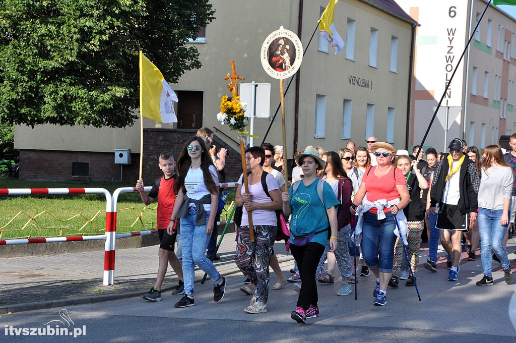 Wyruszyli na pątniczy szlak