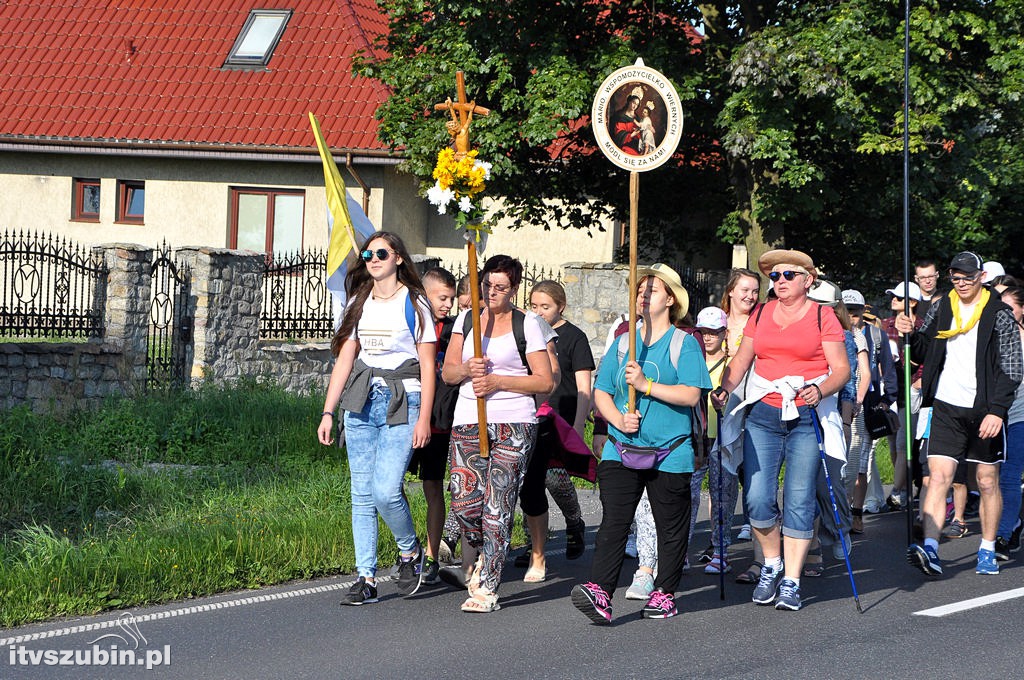 Wyruszyli na pątniczy szlak