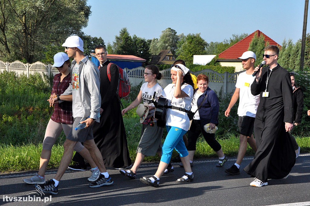 Wyruszyli na pątniczy szlak