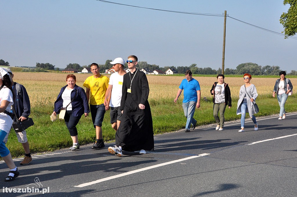 Wyruszyli na pątniczy szlak