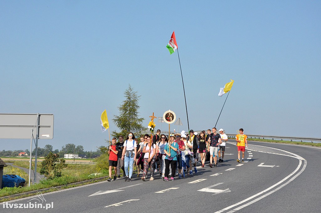 Wyruszyli na pątniczy szlak